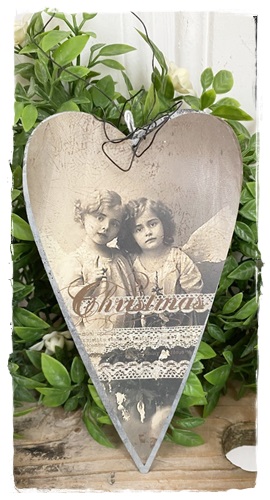 Hanger Hart 15 X 8 Cm.  Aan Ijzerdraad Met Nostalgische Afb. Christmas Angels(engeltjes)15 X 8 Cm.