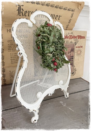 Brocante Houder (oorbelhouder) Of Decoratie Raamhor 26 Cm. Hoog X 20,5 Cm. Breed