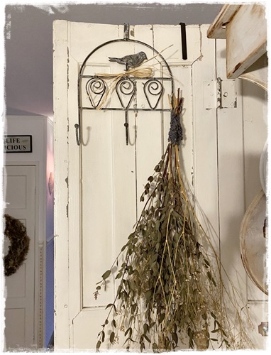 Brocante deur/spiegelhanger kapstok met vogeltje, old grey voor over een deur, spiegel…..24 cm. b. x 32,5 cm. hoog