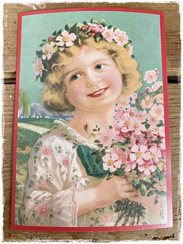 Prachtige kaart, antieke afb. en glittertjes, 10.5 x 15 cm. Meisje met bloemen.