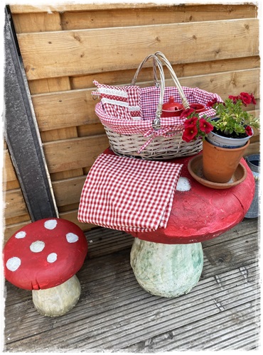 Superleuke picknick/appelmand met binnenstof rood wit ruitje en hengsels 41x33x15/29