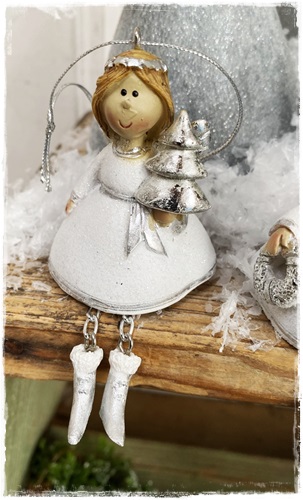 Supermooi engeltje kerstboompje lief gezichtje wit zilver, bengelbeentjes 10 cm. groot