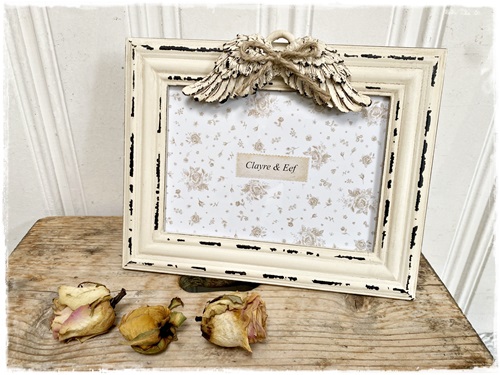 Brocante fotolijst met vleugels 24 x 19 cm, kan staan of hangen