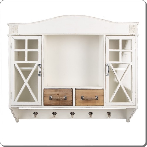 Te bestellen in pre-order. Romantisch wandkastje afm. 76 x 16 x 65 cm. in wit hout met landelijke deurtjes en haken