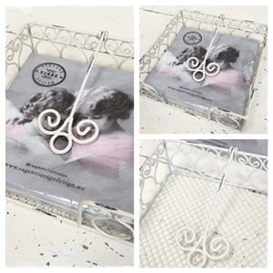 Pakje van 20 vintage servetten 33 x 33 cm. engeltjes roze in brocante servethouder metaal