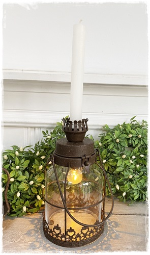 Lantaarn ledlicht plus kaars 22,5 hoog zonder hengsel, 29 cm. met hengsel .x 12 doorsnee, roest, + hengsel