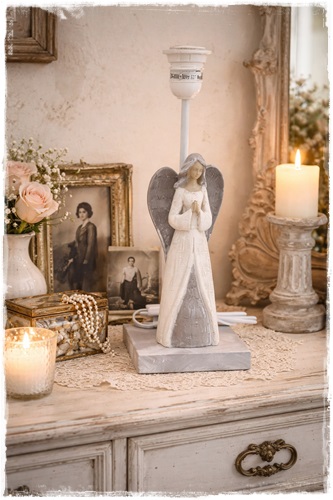 Lampenvoet in oude look met Maria. 40 cm. hoog