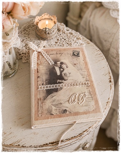 JDL Questbook/trouwdagboek met kant, vintage afb. 21 x 15 cm.
